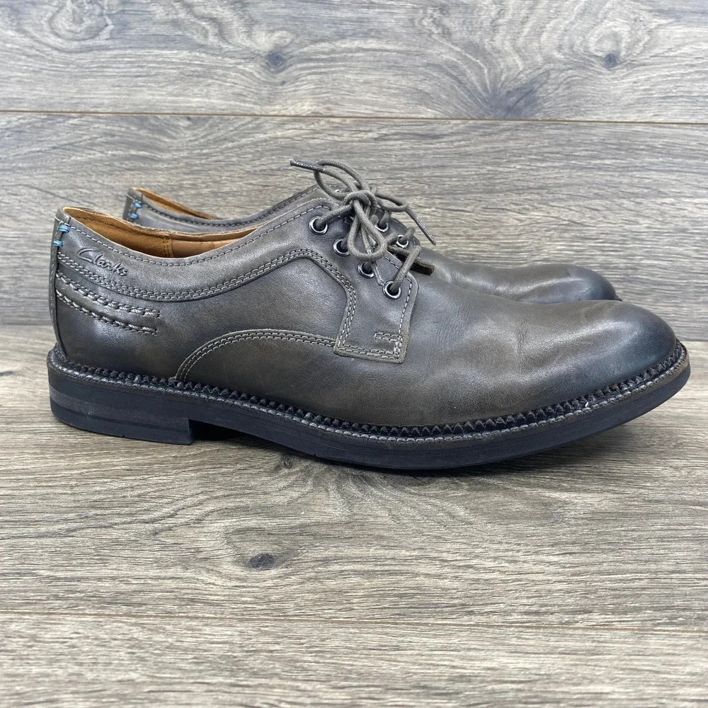 Clarks Derby Shoes Mens 10 Grey Leather Distressed Lace Up 26110632